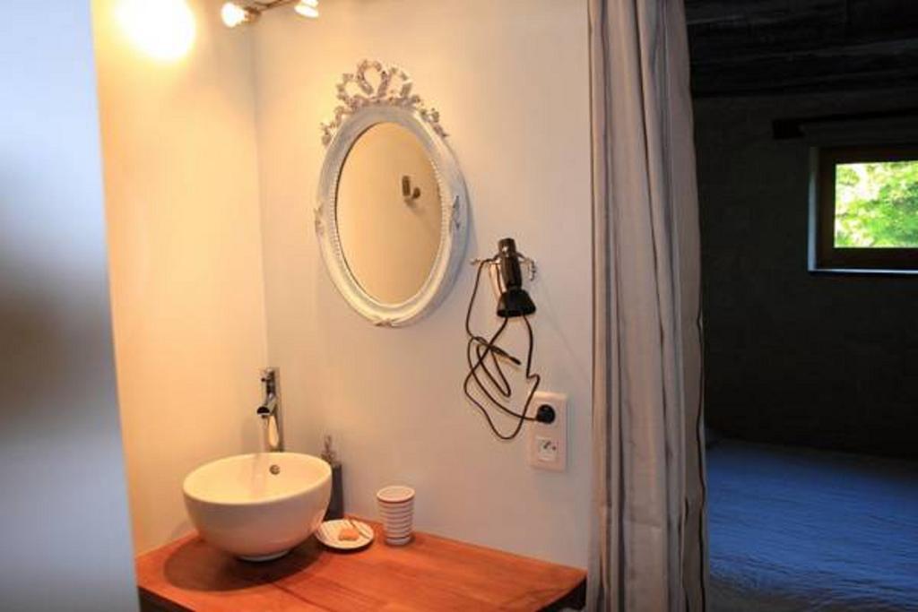 La Roche-Clermault Le Logis Du Peu Girard B&B 객실 사진